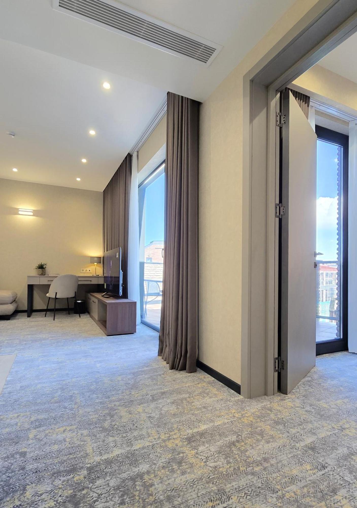 Griffin Hotel Tbilisi Eksteriør bilde